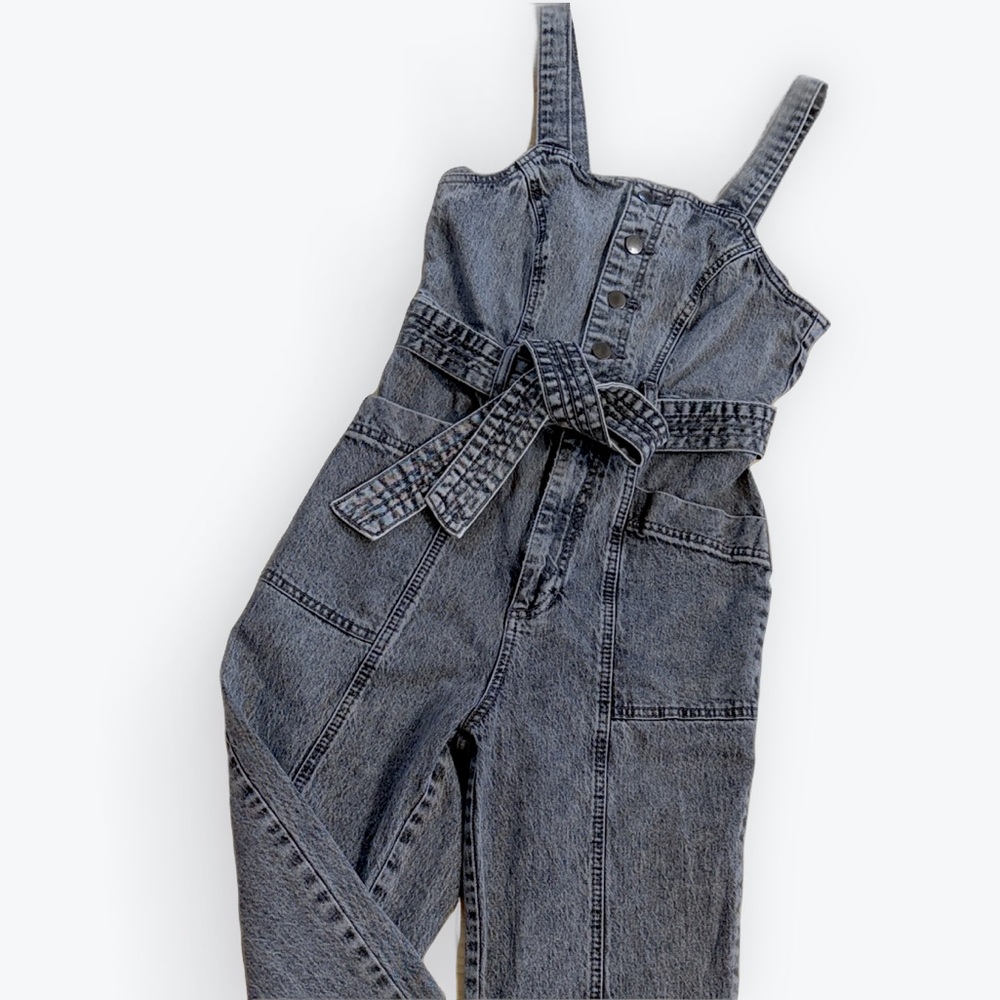 Universal Thread Charcoal Denim Overalls